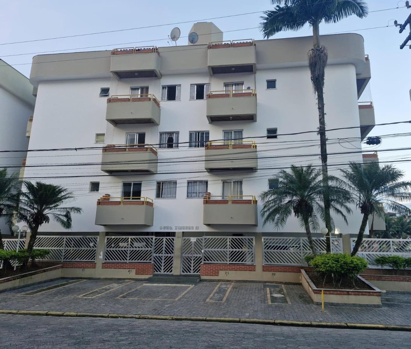 Grande Apartamento *